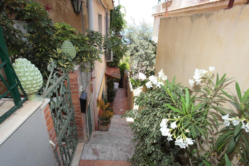 La Guardiola Di Angela E Nino Bed & Breakfast Taormina Eksteriør bilde